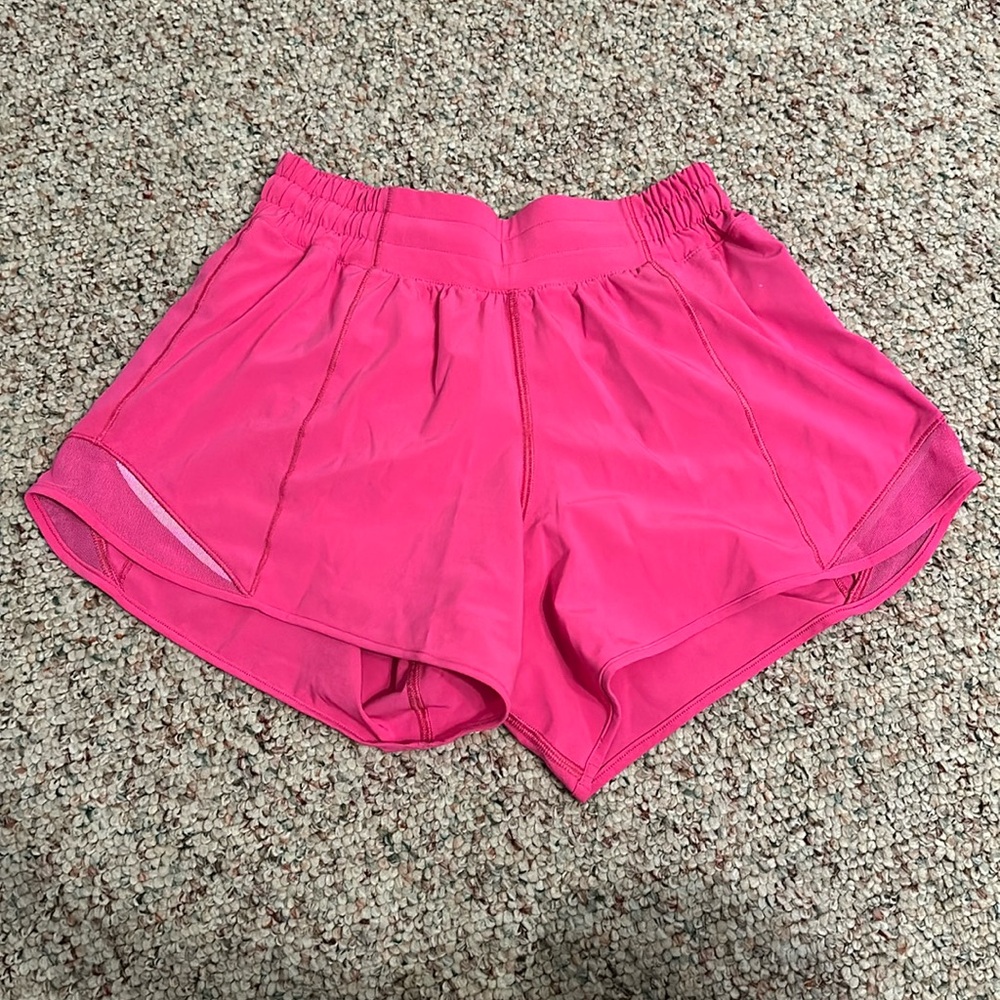 Lululemon Hotty Hot 4” Short